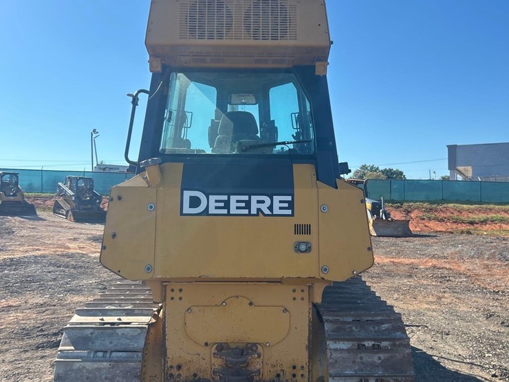 2008-deere-700j-xlt-image-4