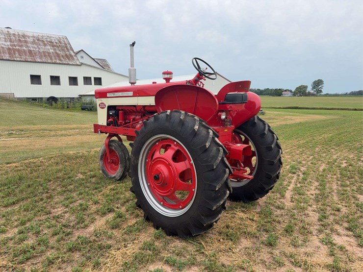 farmall-560-diesel-hi-clear-image-3