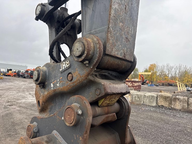 2023-john-deere-350-image-16