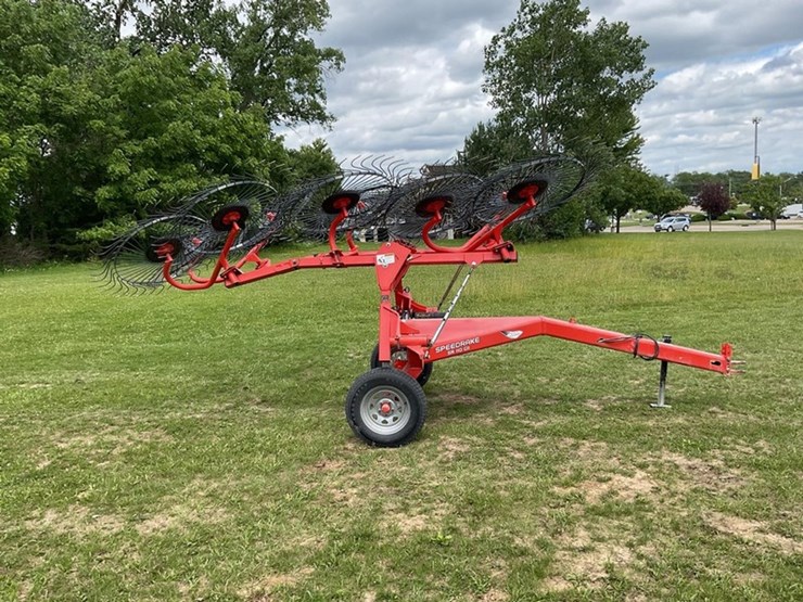 2014-kuhn-sr110-image-4
