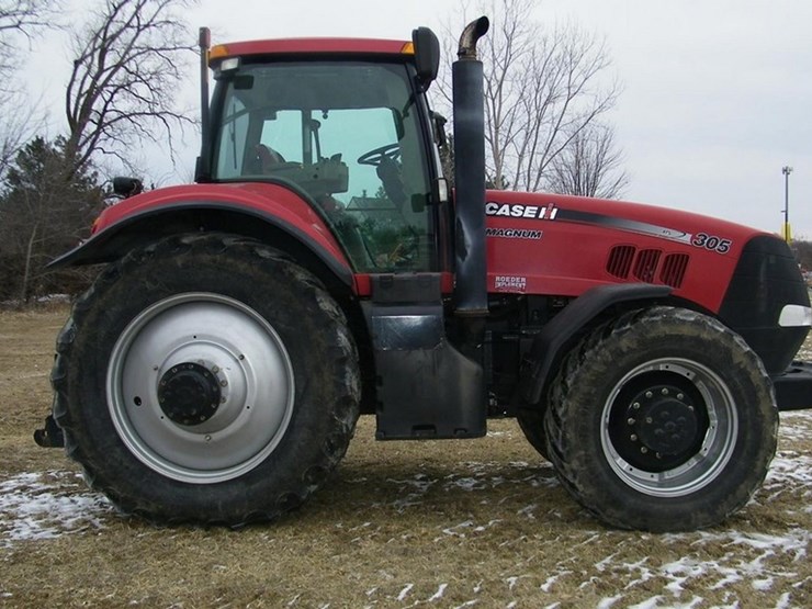 2010-case-ih-magnum-305-image-6