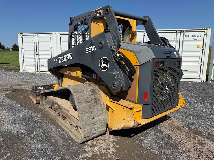 2017-deere-331g-image-3
