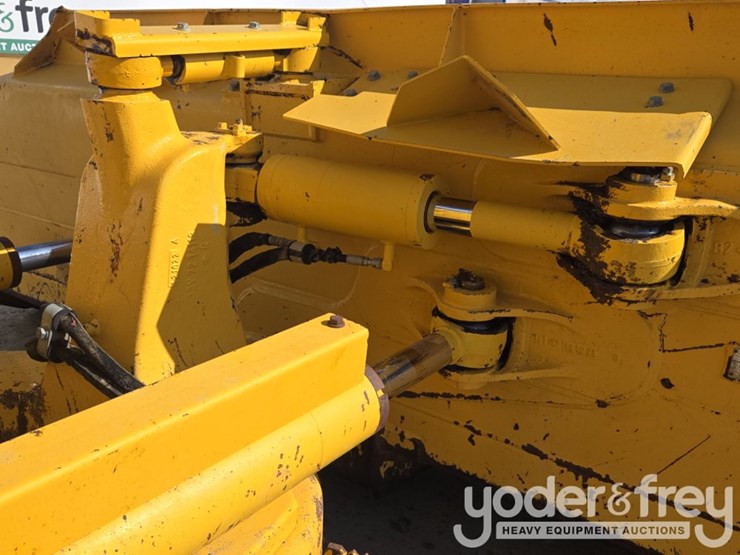 2023-komatsu-d61px-image-28