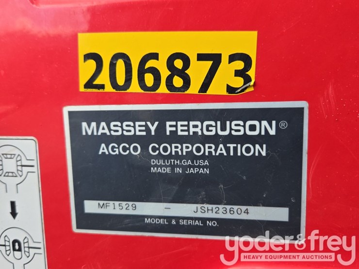 2010-massey-ferguson-1529-image-47