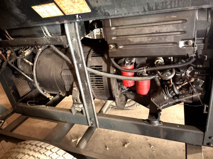 #143-•-lincoln-electric-classic-ii-engine-driven-welder-on-trailer-image-7