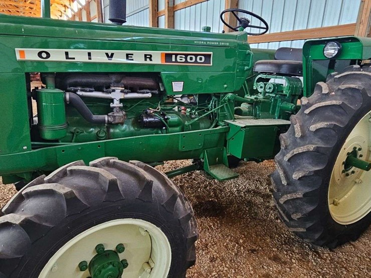 oliver-1600-image-12