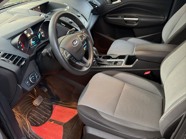 2018-ford-escape-image-39