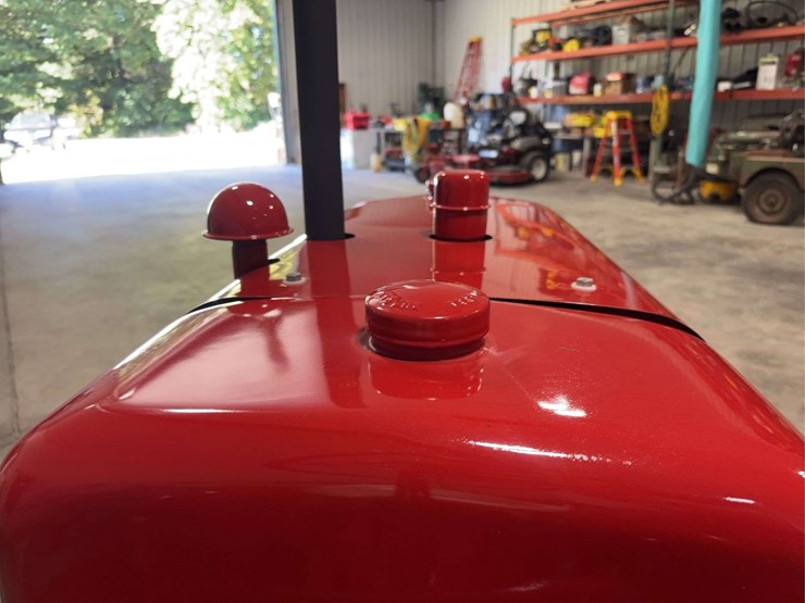 international-harvester-shop-mule-image-35