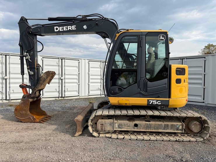 2019-deere-75g-image-2