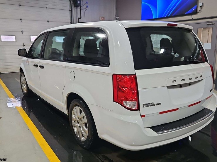 dodge-grand-caravan-image-3