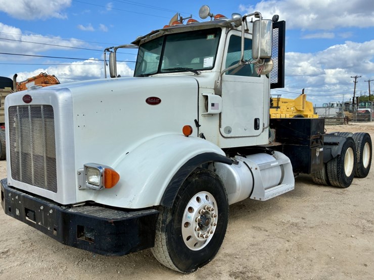 2016-peterbilt-367-image-1