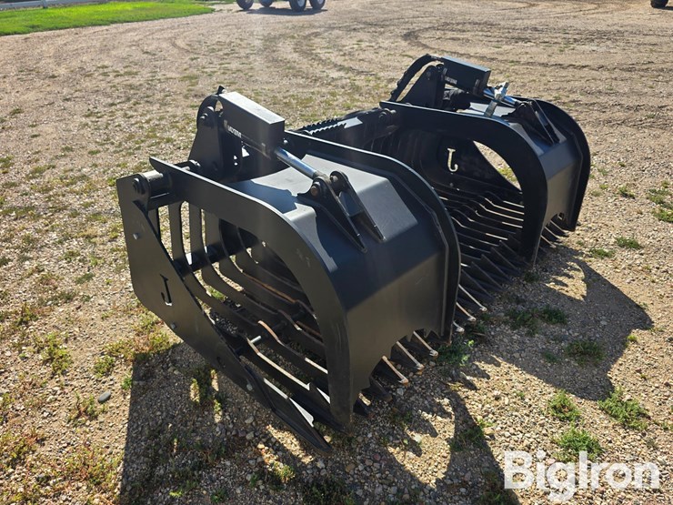 skid-steer-grapple-bucket-image-3