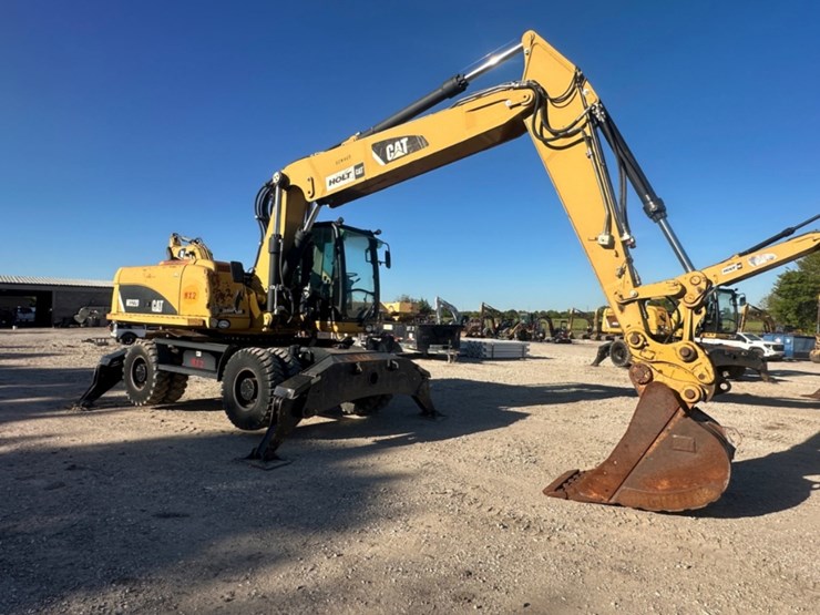 2012-caterpillar-m322d-image-3
