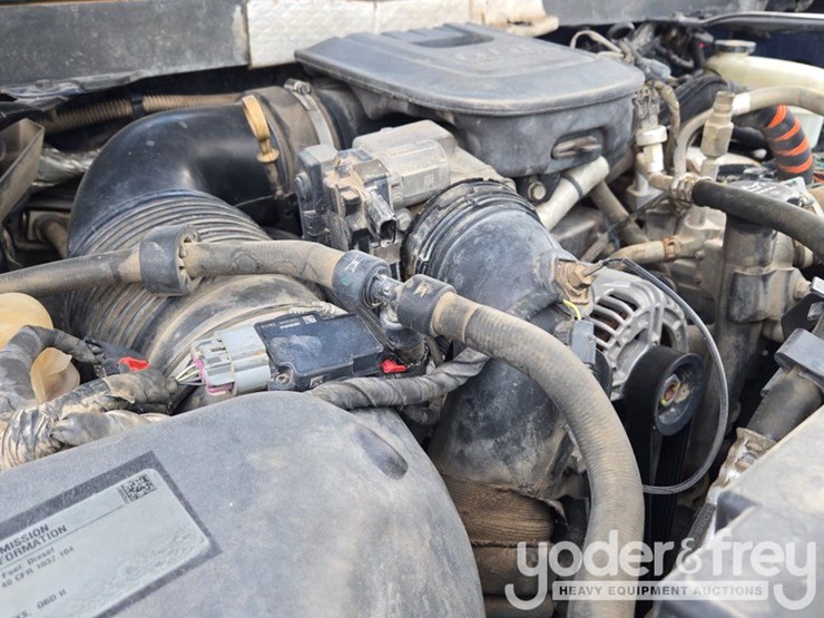 2015-chevrolet-silverado-2500-image-26