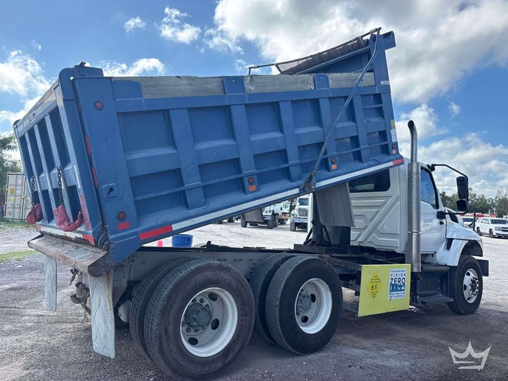 2019-international-hv507-t/a-dump-truck-image-3