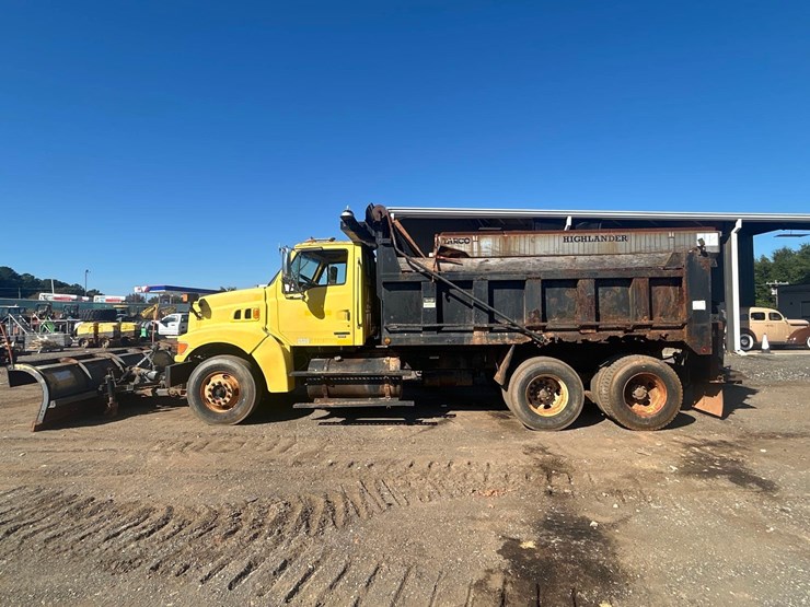 2004-sterling-l9500-image-8