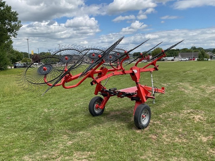 2014-kuhn-sr110-image-5