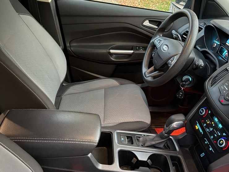 2018-ford-escape-image-30
