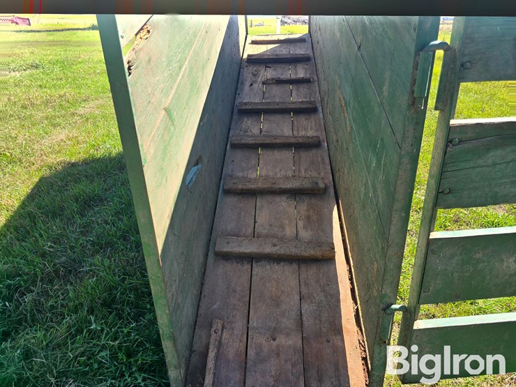 portable-loading-chute-image-13