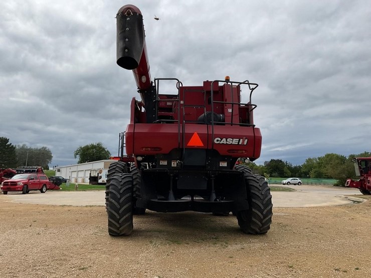 2010-case-ih-7088-image-6