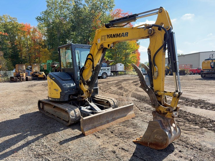 2019-yanmar-vio50-6a-image-7