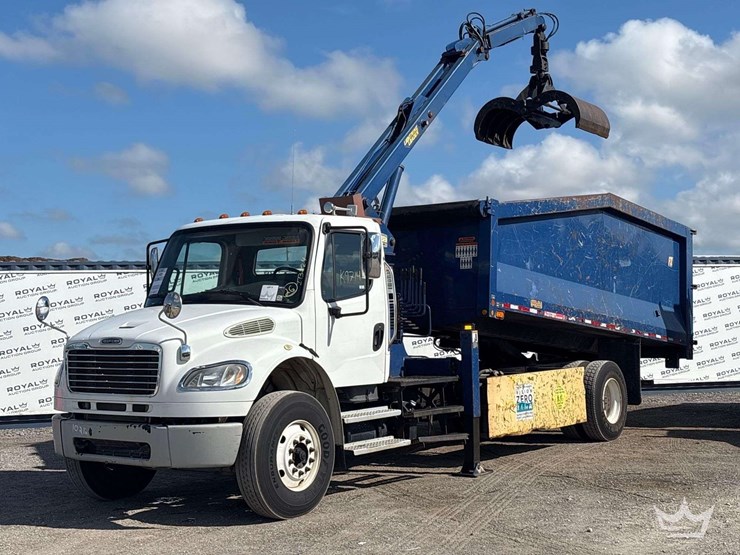 2018-freightliner-m2-106-petersen-tl3-lightning-loader-forestry-grapple-truck-image-1