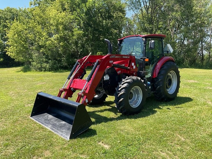 2020-case-ih-farmall-120c-image-1
