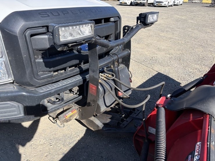 2011-ford-f350-image-16