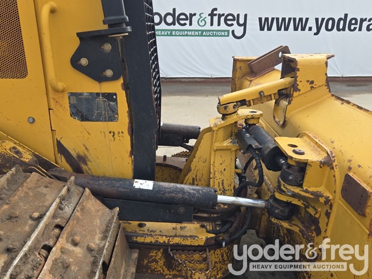 2014-caterpillar-d5k2-lgp-image-28