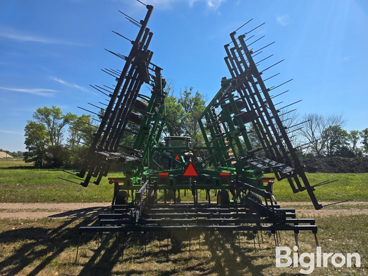 2012-john-deere-2310-image-6