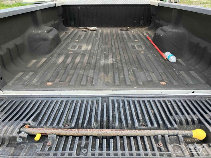 2016-ford-f-250-crew-cab-pickup-truck-image-19