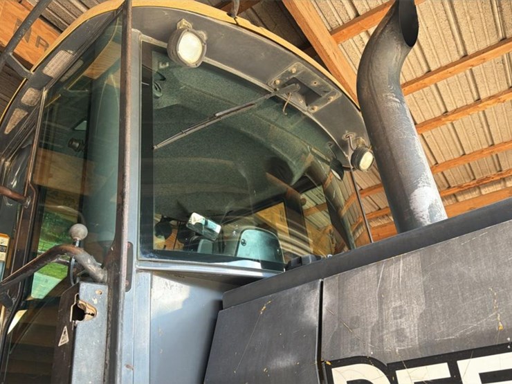 2007-deere-444j-image-55