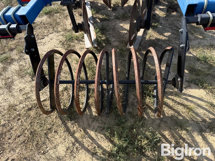 track-master-pivot-track-closer-image-16