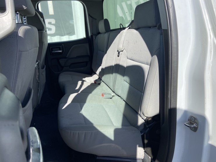 2016-chevrolet-silverado-2500-image-27