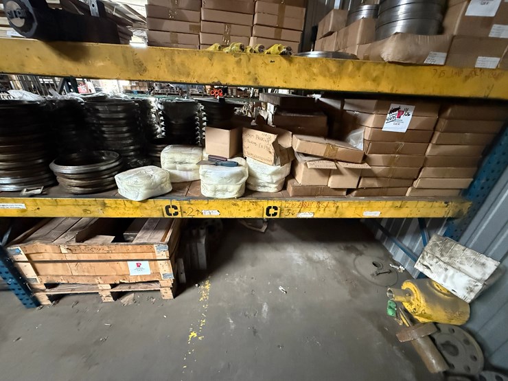 complete-shelf-(100+)-7-1/16”-10m-valve-spacers-&-some-valve-seats-image-1