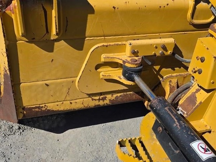 2021-caterpillar-d3-image-10
