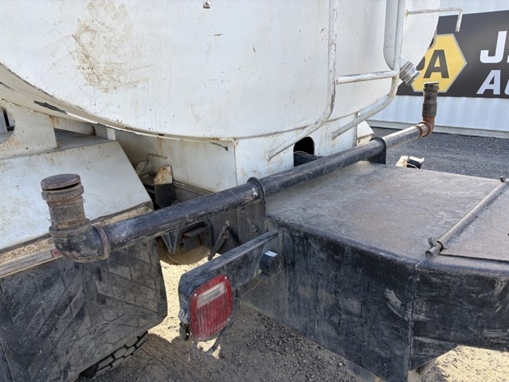 2008-ford-f650-image-22