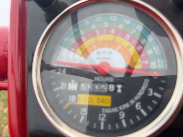 farmall-560-hi-clear-image-42