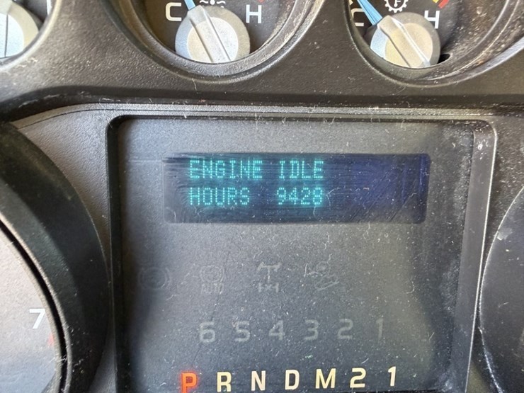 2011-ford-f350-image-31