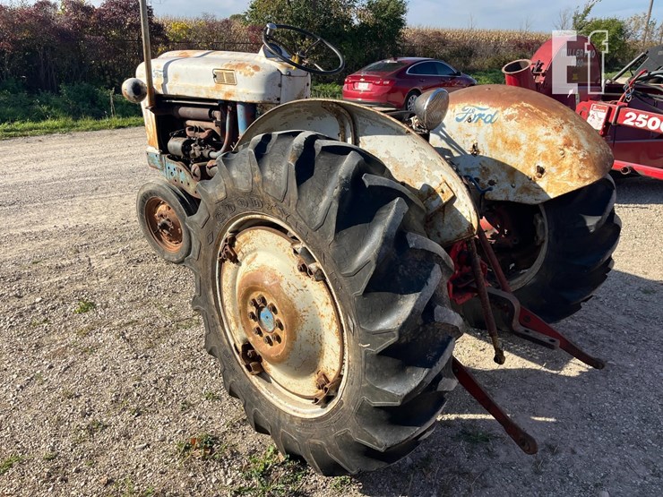 ford-900-image-2
