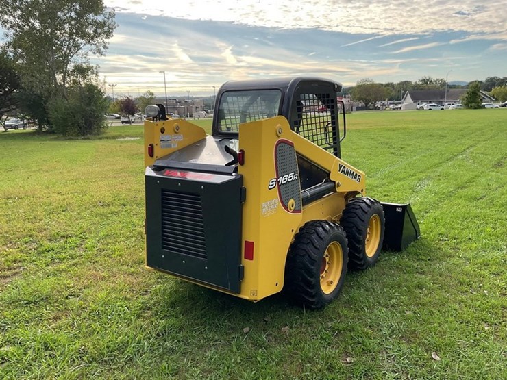 2015-yanmar-s165r-image-5