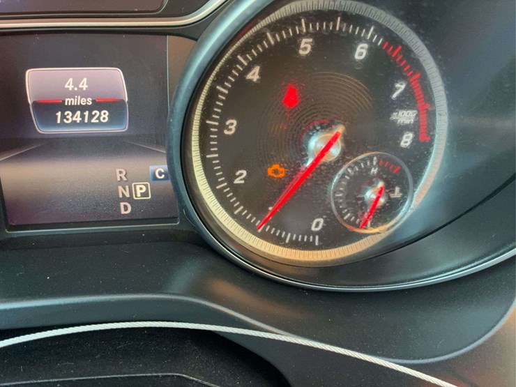 2020-mercedes-benz-gla250-image-16