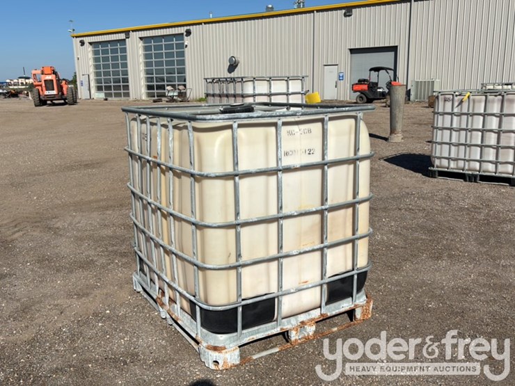 225-gal-water-carrier-image-3