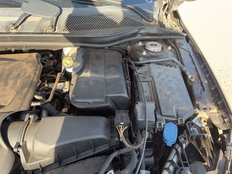 2020-mercedes-benz-gla250-image-21