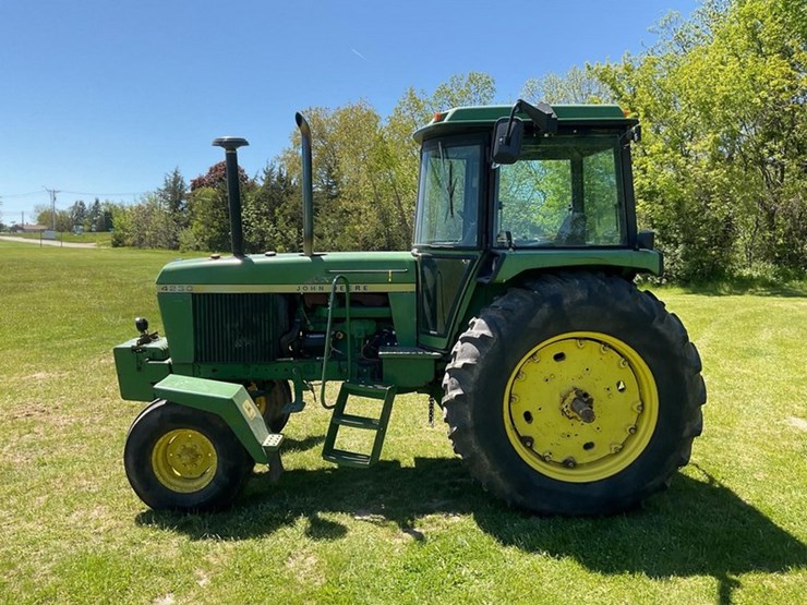 1975-john-deere-4230-image-8