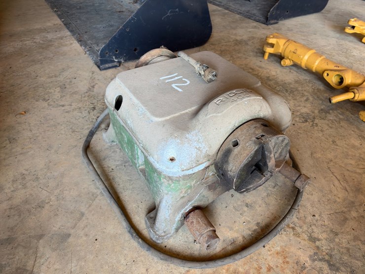 #112-•-ridgid-400-power-drive-pipe-threader-image-1