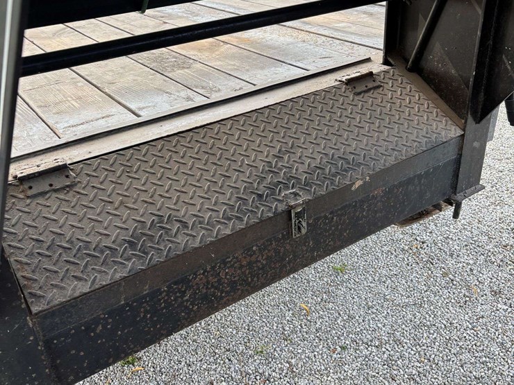 2001-sure-pull-gooseneck-trailer-image-30