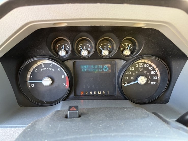 2011-ford-f350-image-28