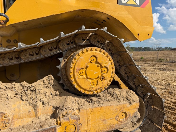 caterpillar-d8t-image-10