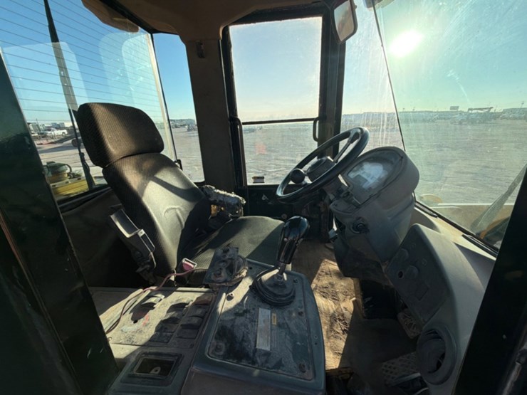 2008-caterpillar-928g-image-12